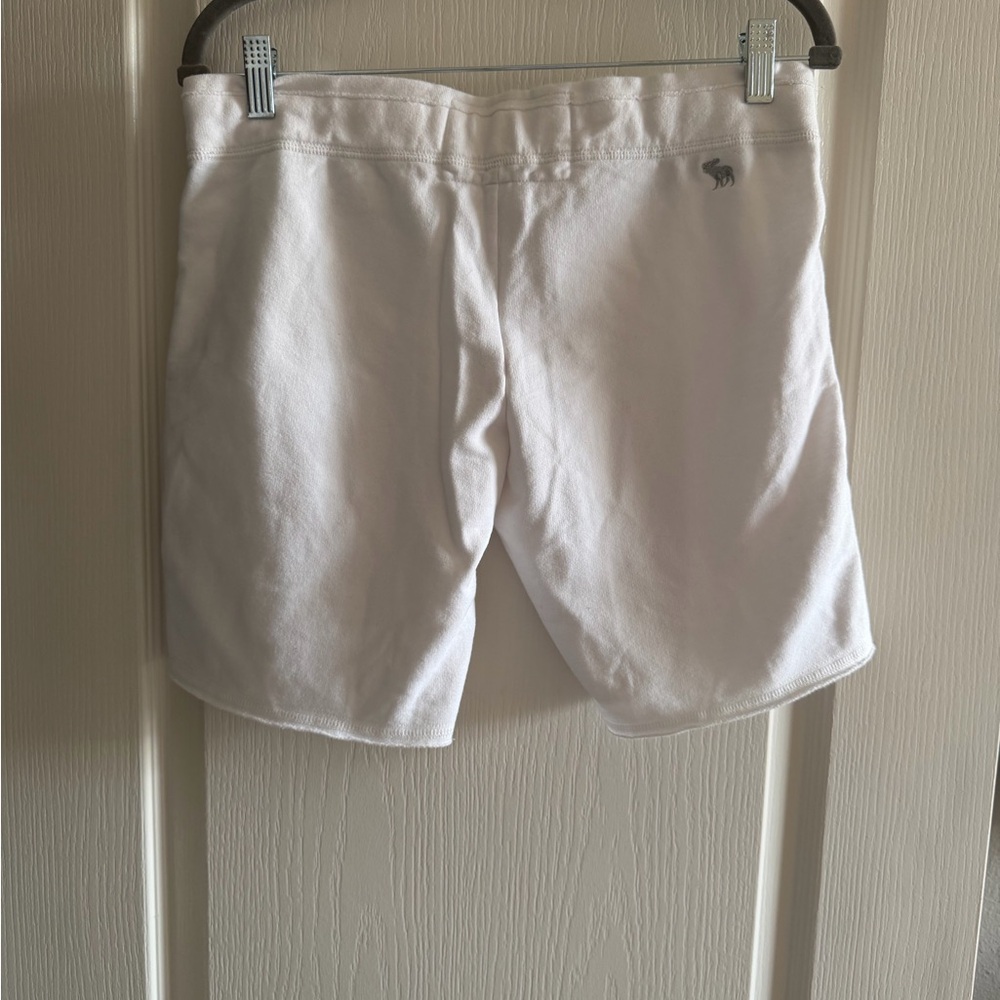 Abercrombie & Fitch White Shorts - Picture 5 of 6